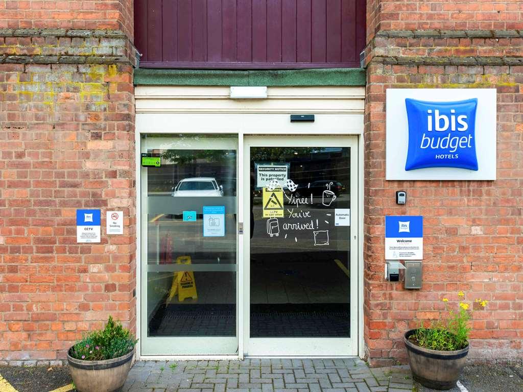 Ibis Budget Burton Upon Trent Centre Hotel Exterior photo