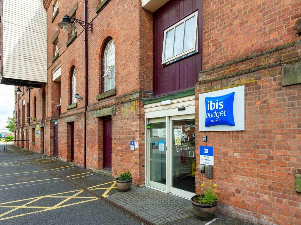 Ibis Budget Burton Upon Trent Centre Hotel Exterior photo